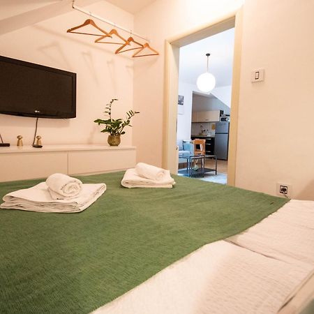 Spacious 1-bedroom apartment Novi Sad Exterior foto