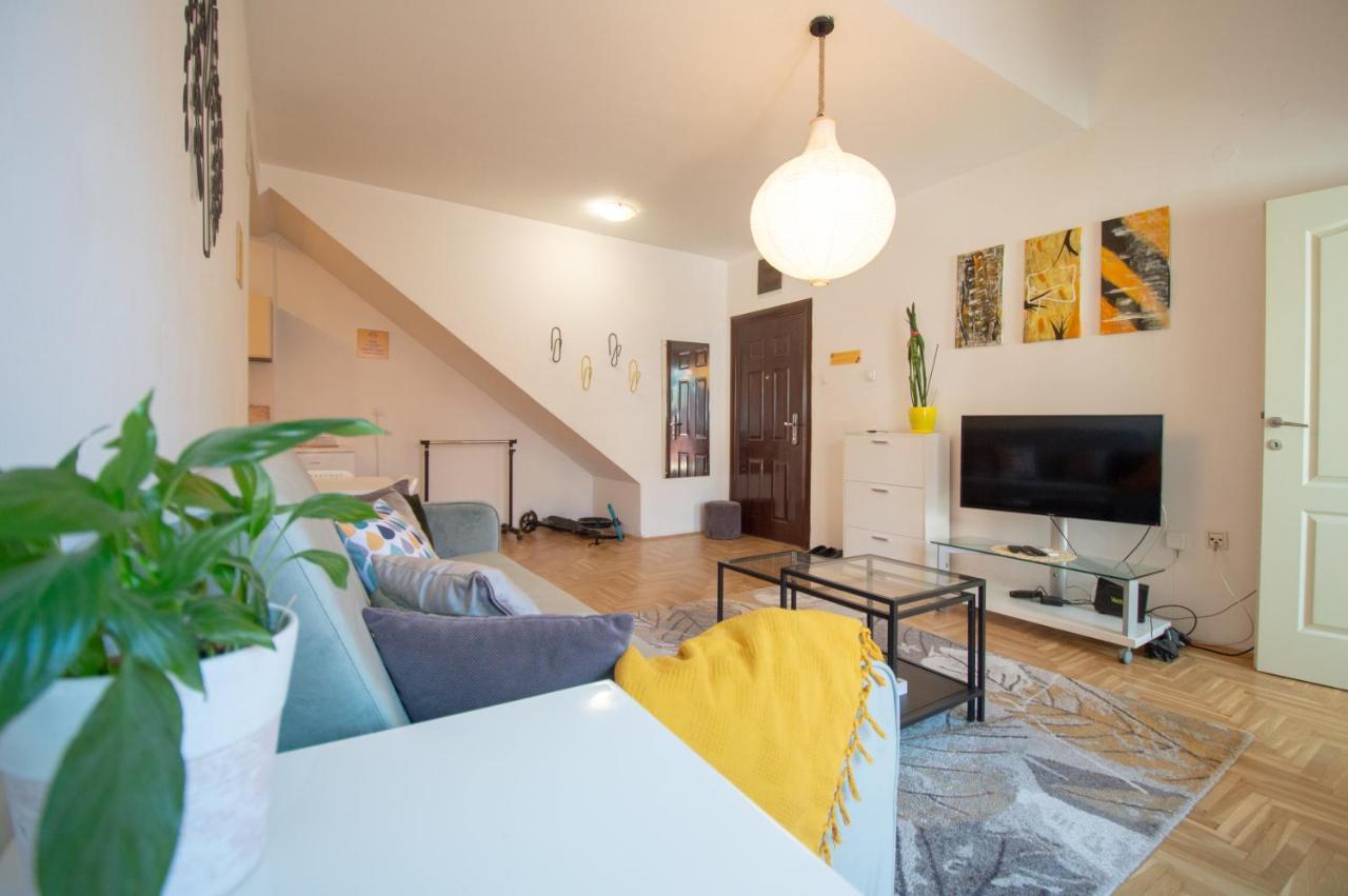 Spacious 1-bedroom apartment Novi Sad Exterior foto