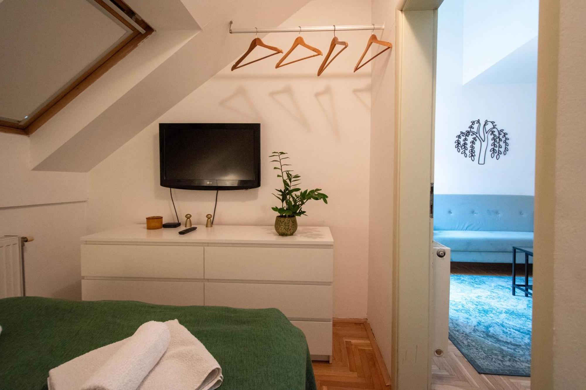 Spacious 1-bedroom apartment Novi Sad Exterior foto
