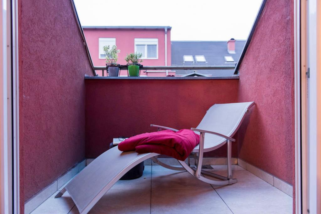 Spacious 1-bedroom apartment Novi Sad Exterior foto